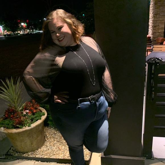 Meet your Posher, Anna - Picture 1 of 2